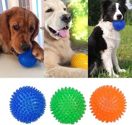 Υπηρεσία εξατομίκευσης Παρέχεται TPR Squeaky Spikey Ball Dog Chew Toy για καθαρισμό δοντιών